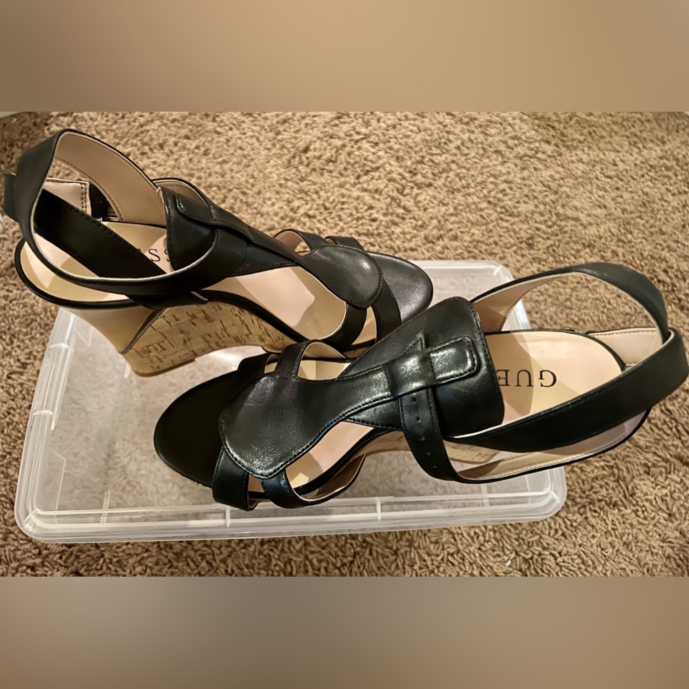 Guess- 7.5M wedge heel sandals. Black and brown